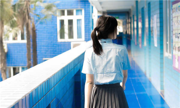师宗如何找到一个可以帮助我生孩子的女人？